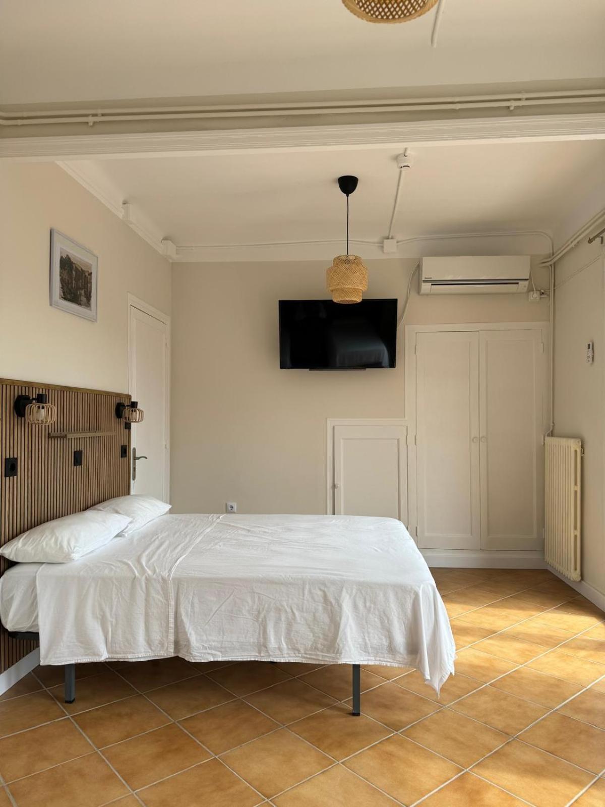 Hostal Restaurant Casa Comaulis La Vajol Экстерьер фото