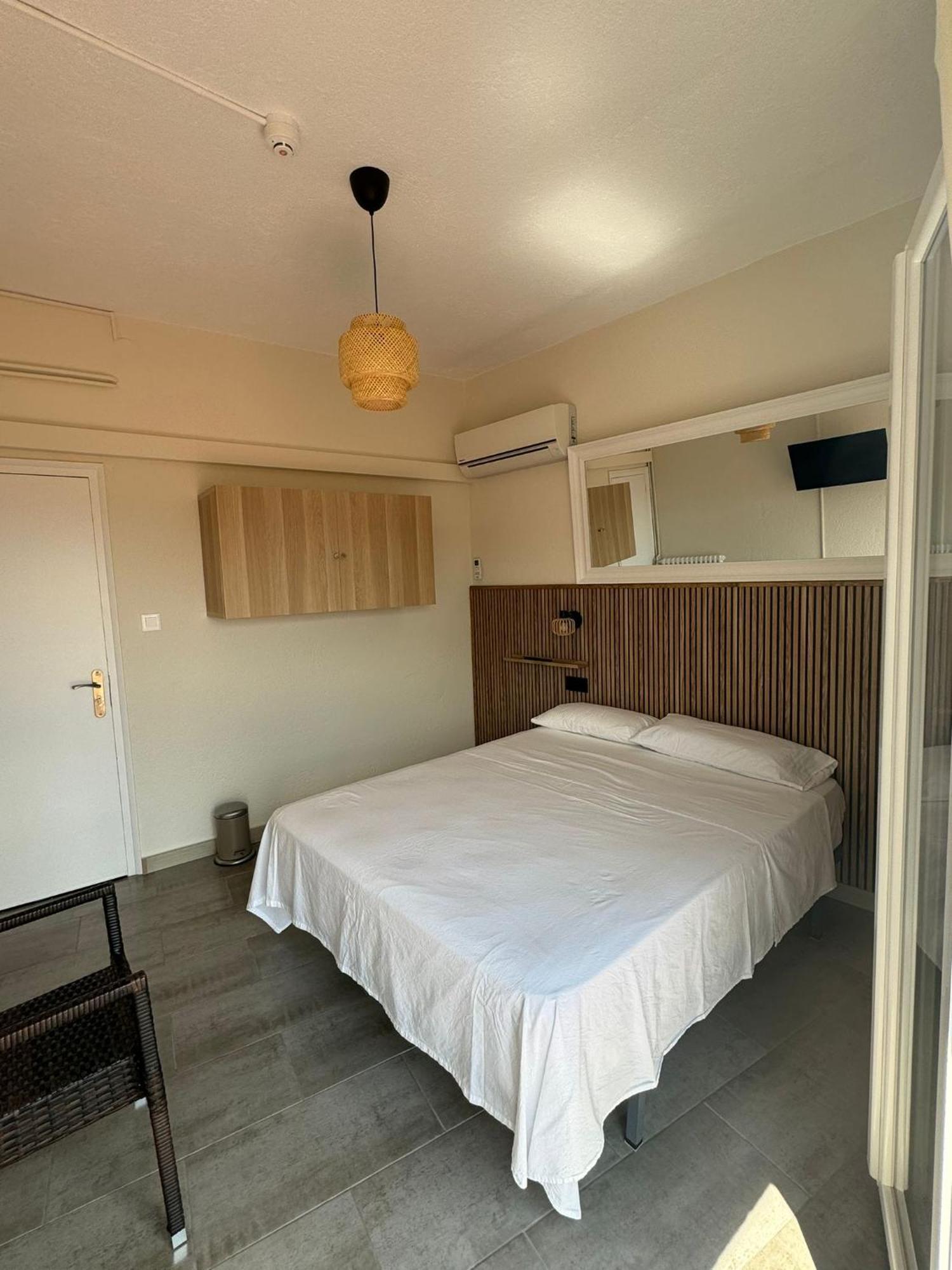 Hostal Restaurant Casa Comaulis La Vajol Экстерьер фото