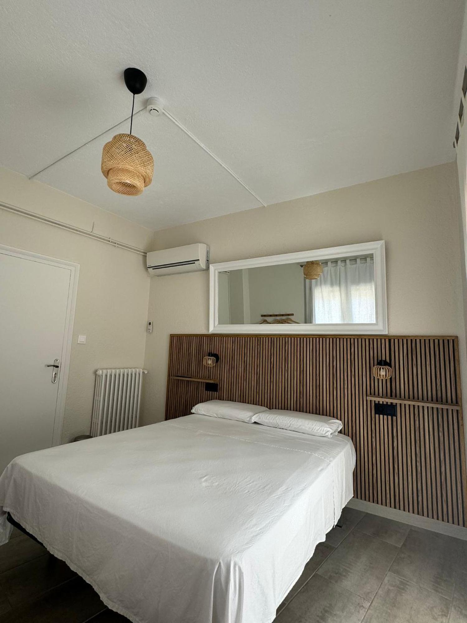 Hostal Restaurant Casa Comaulis La Vajol Экстерьер фото