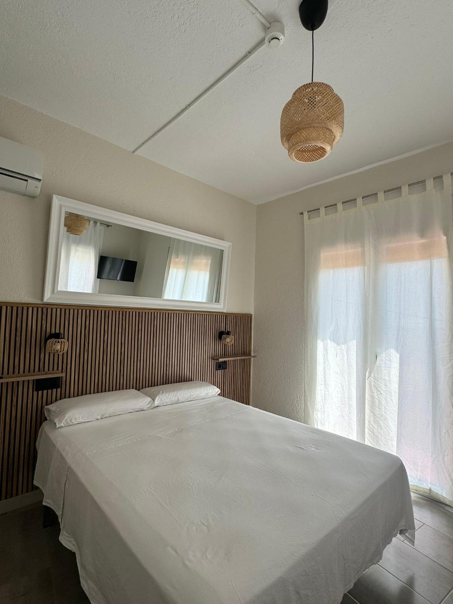 Hostal Restaurant Casa Comaulis La Vajol Экстерьер фото
