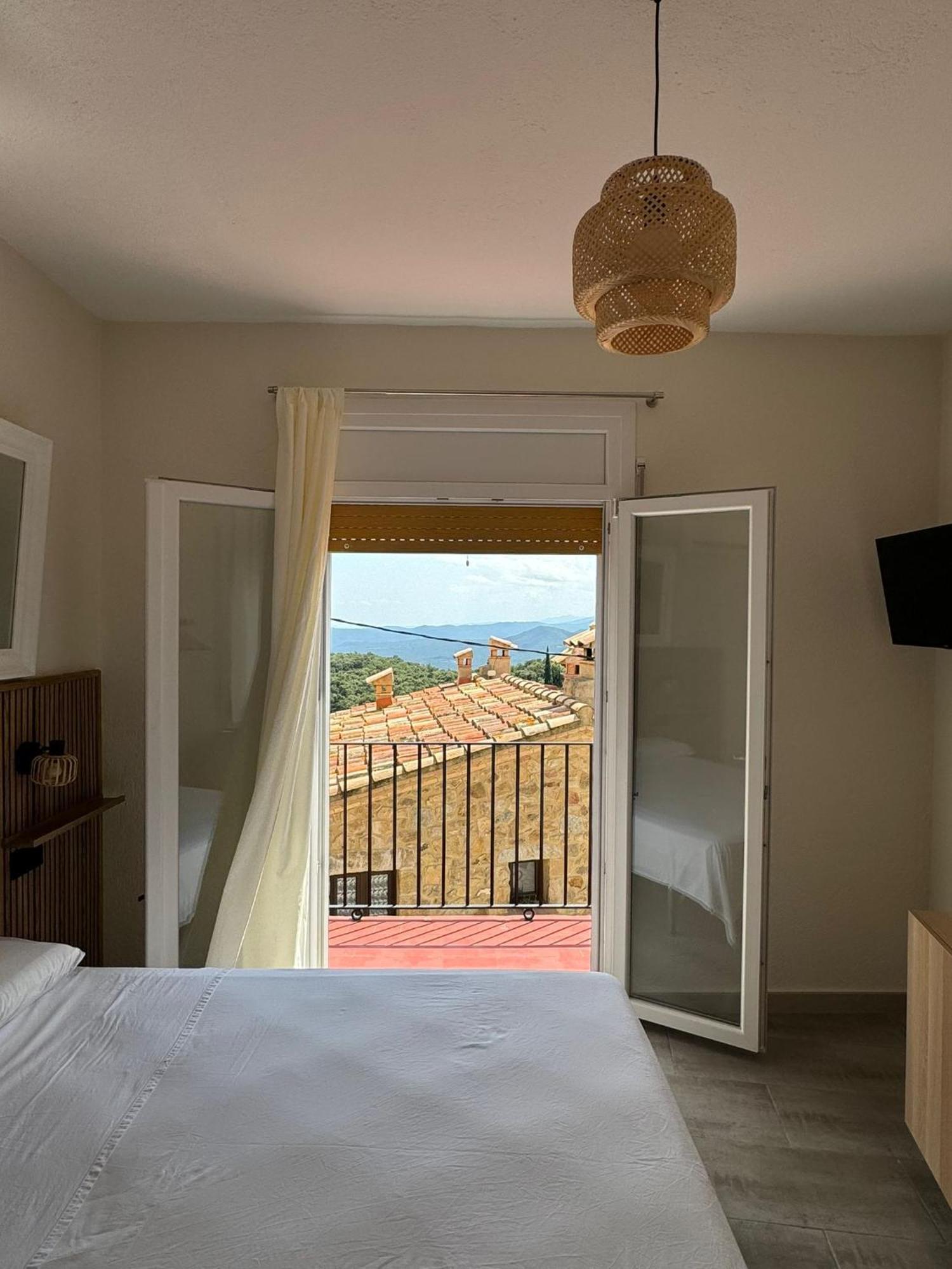 Hostal Restaurant Casa Comaulis La Vajol Экстерьер фото